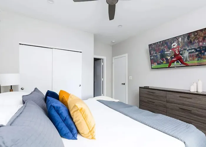 Nova-in The Middle Of Old Town-walk To Everything! Holiday home Scottsdale